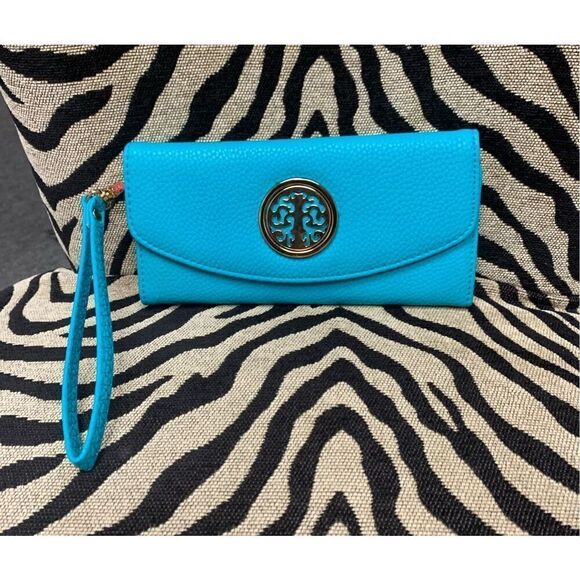 Faux Leather Gold Emblem Wallet - Picture 1 of 6